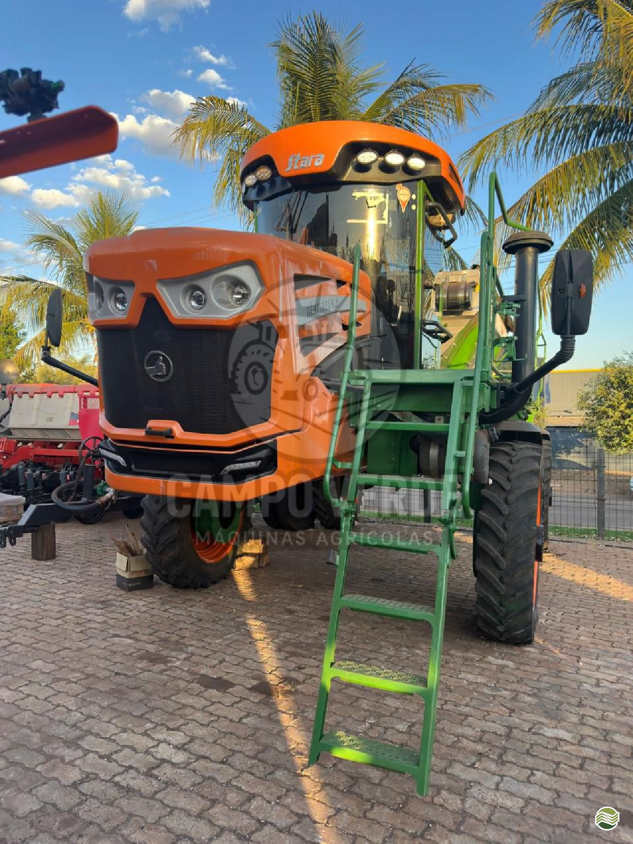 DISTRIBUIDOR AUTOPROPELIDO STARA HERCULES 6.0 Tração 4x4 Campo Verde Máquinas Agrícolas CAMPO VERDE MATO GROSSO MT